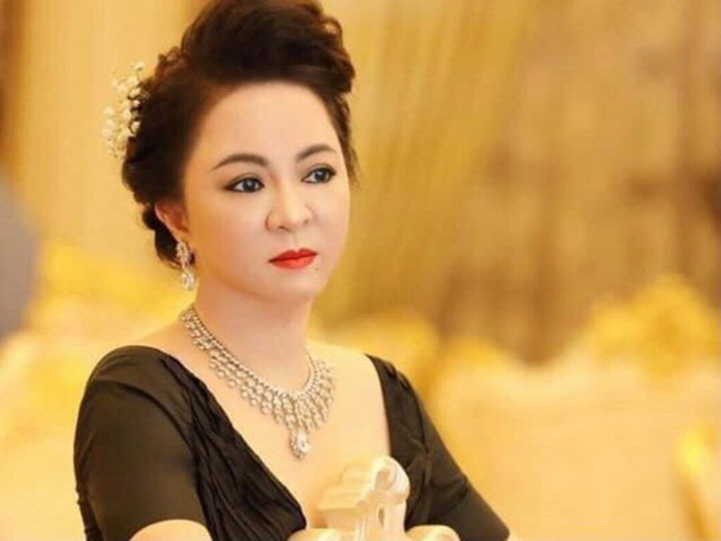 Nguyễn Phương Hằng là ai